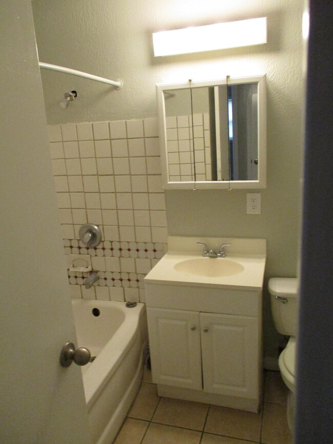 Ceramic tile bathroom