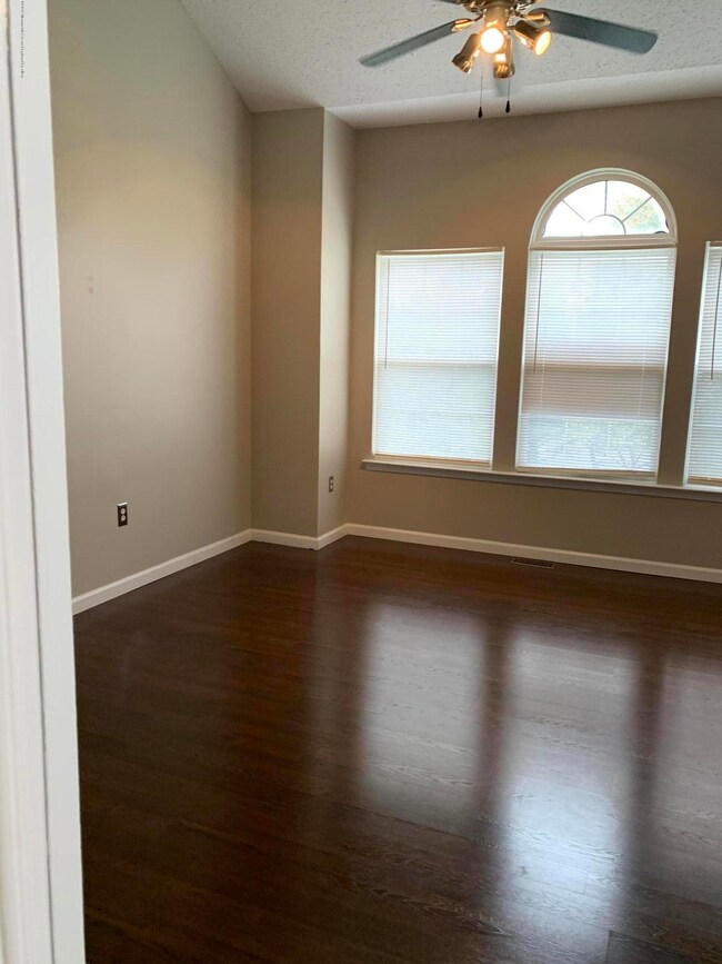 81 Madison Ct unit 71, Tinton Falls, NJ 07712 - photo 5