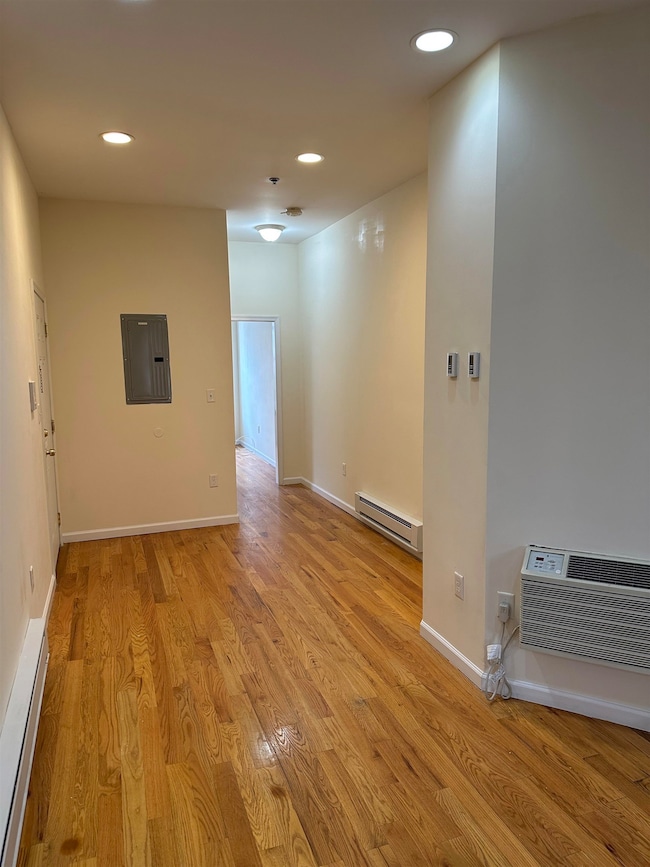 942 Willow Ave unit 4L, Hoboken, NJ 07030 - photo 2