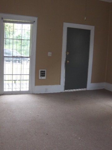 990 Maple St, Macon, GA 31201 - photo 3