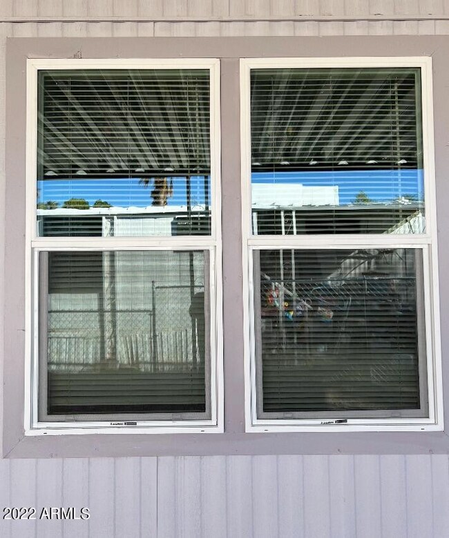 DoublePaneWindows