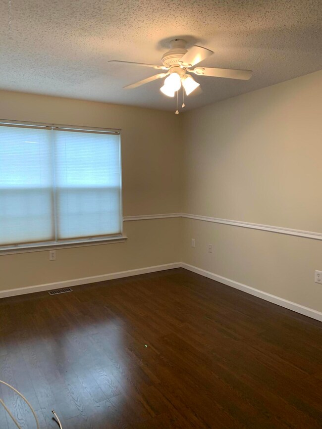 81 Madison Ct unit 71, Tinton Falls, NJ 07712 - photo 7