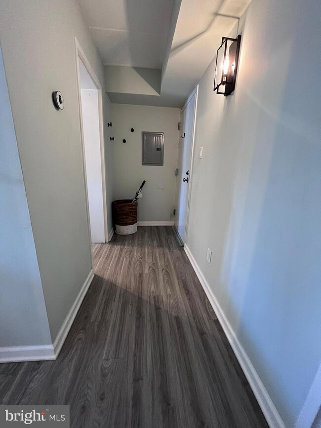 2327 Freetown Ct unit 11C, Reston, VA 20191 - photo 2