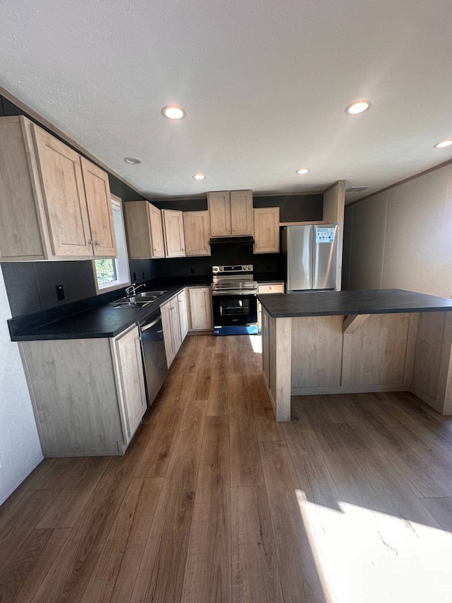 13 Thorn Locust Ln, London, OH 43140 - photo 2