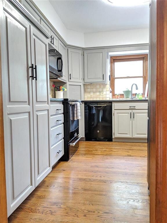 Spacious Kitchen with newly refinished cabinets, o
