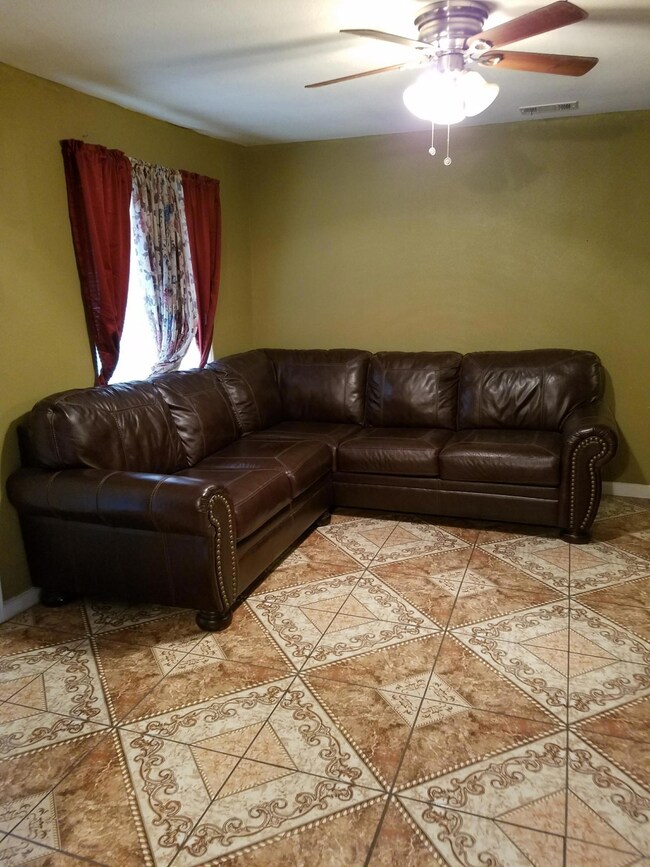 14572 Imperial Rd, Poplar, CA 93257 - photo 5