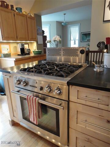 322 N Tracy Ave, Bozeman, MT 59715 - photo 5