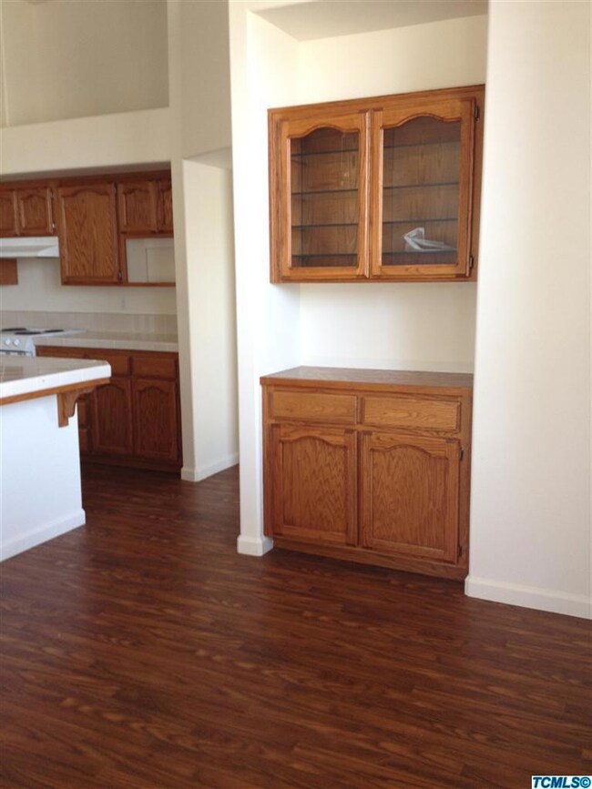 Builtin hutch in dining area