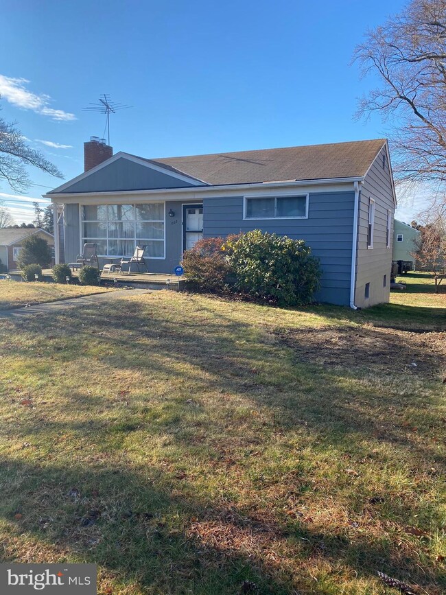 803 Amosland Rd, Morton, PA 19070 - photo 2