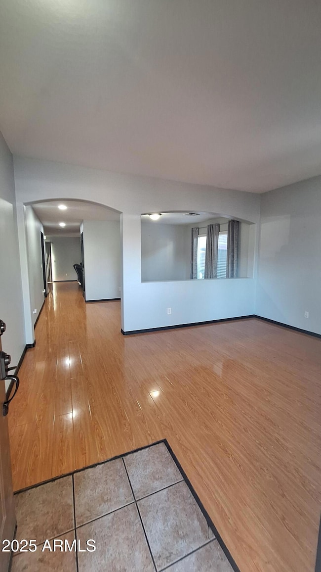 7224WPioneerSt - LivingRoom