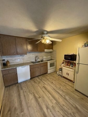 3 Walker Rd unit 6, North Andover, MA 01845 - photo 4