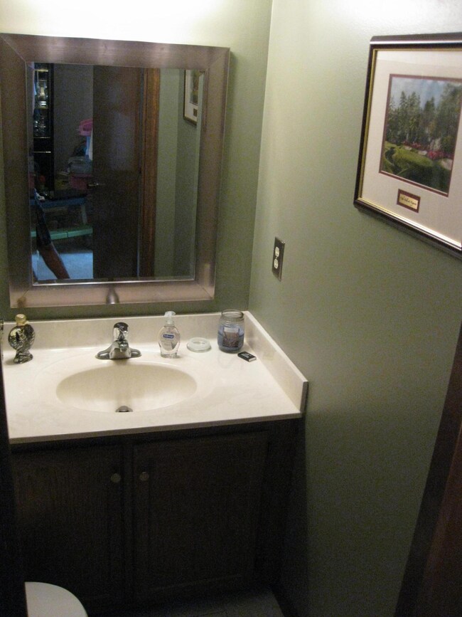 1926 Rockdale Dr unit 48, Columbus, OH 43229 - photo 6