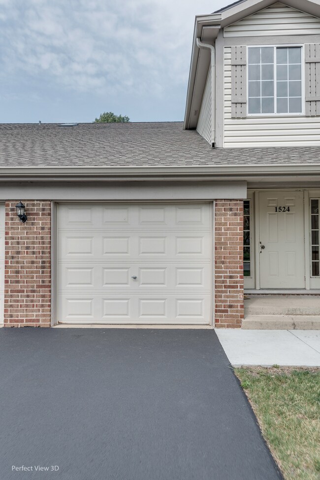 1524 Commodore Ln unit 4, Schaumburg, IL 60193 - photo 2