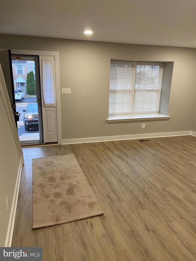 1219 Windmill Cir, Norristown, PA 19403 - photo 4