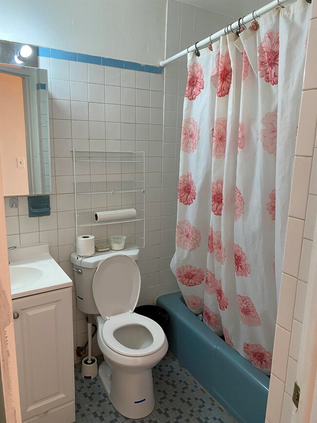 191 Fairview Ave unit 2, Jersey City, NJ 07304 - photo 7