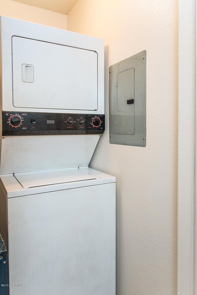 Washer/Dryer stay