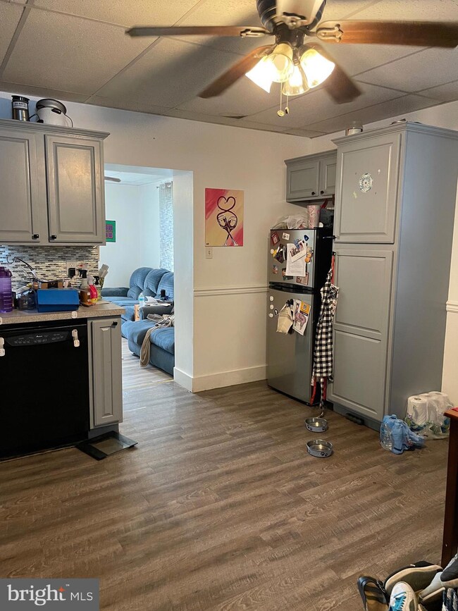 332 S Railroad St, Palmyra, PA 17078 - photo 4