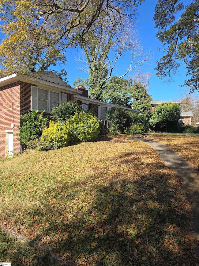 103 Pine Knoll Dr, Greenville, SC 29609 - photo 2