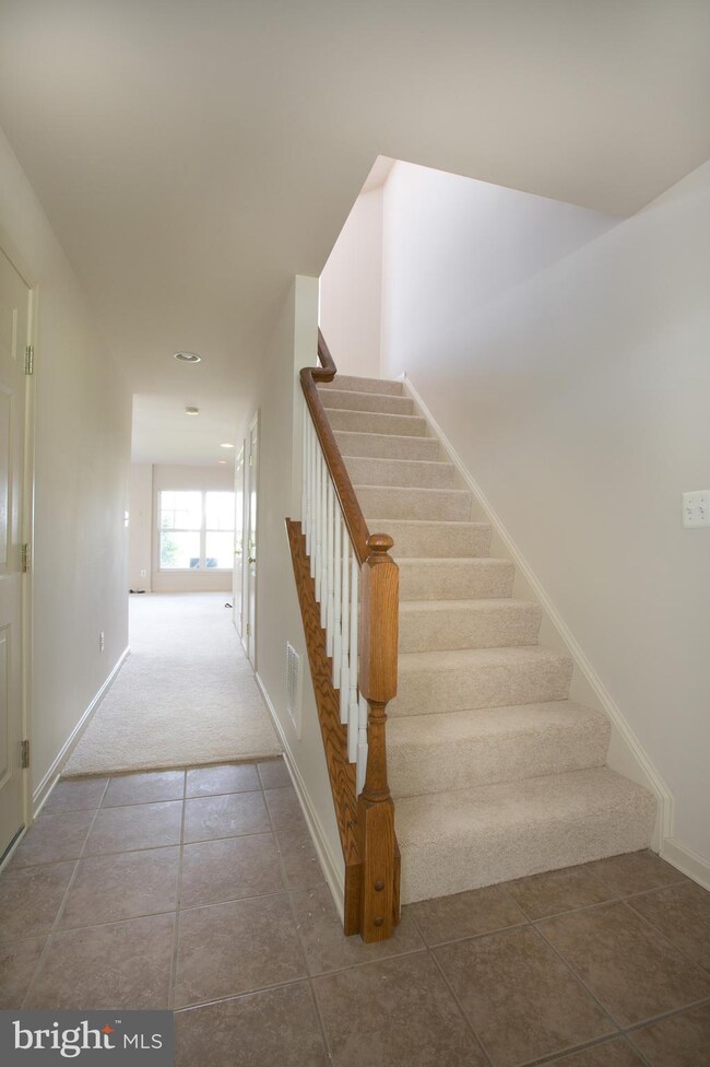 9171 Cascade Falls Dr, Bristow, VA 20136 - photo 6