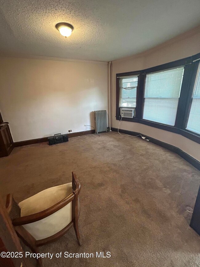 57E58C15-BCB3-4CEF-9F50-227E35742744