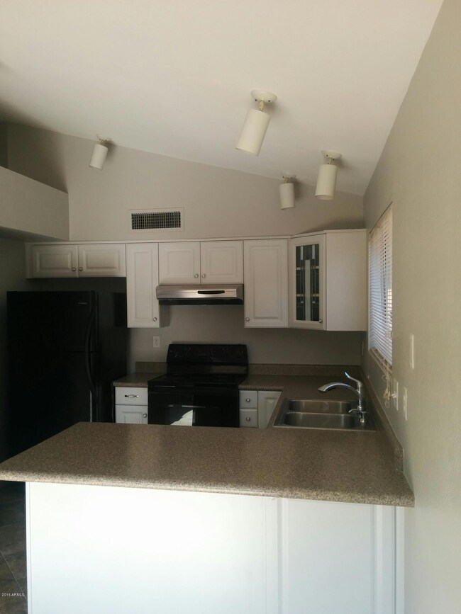 5262 W Boston Way N, Chandler, AZ 85226 - photo 4