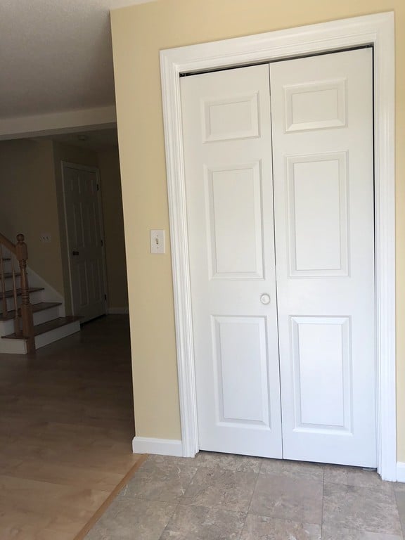 148 Flower Ln unit 4, Dracut, MA 01826 - photo 3