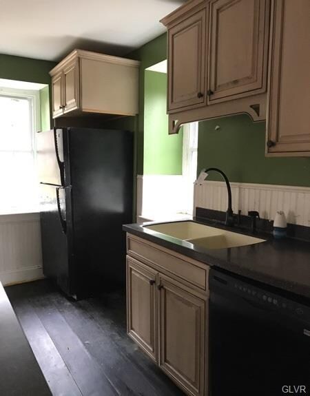 8057 Kings Hwy S, Zionsville, PA 18092 - photo 5