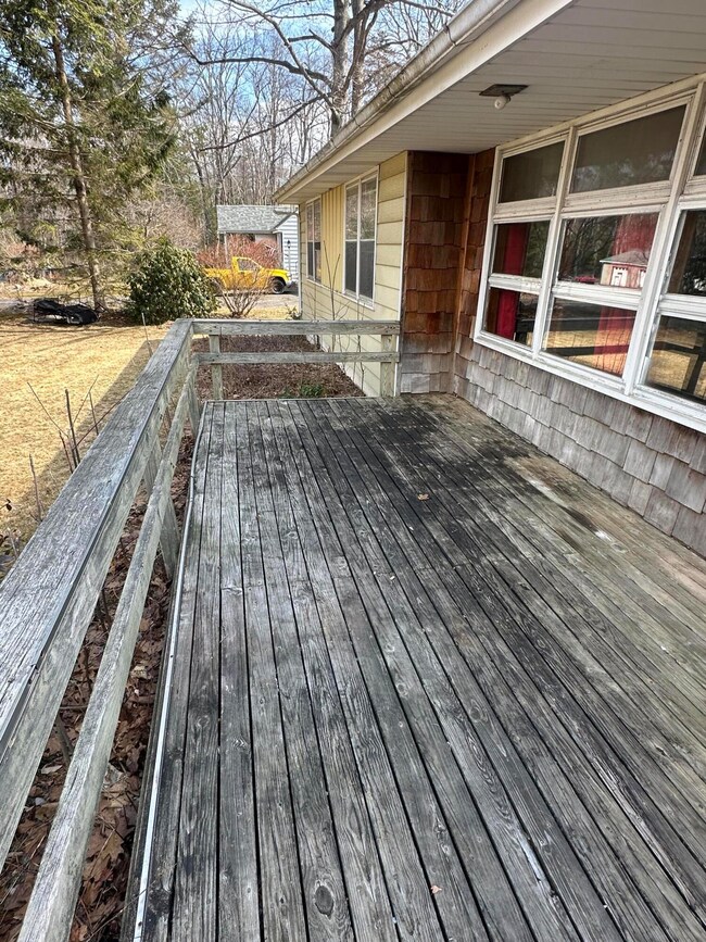 108 Sharbaugh Rd, Tobyhanna, PA 18466 - photo 3