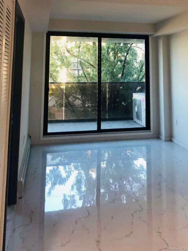 Murray Hill Mansion unit 4C, Flushing, NY 11354 - photo 4