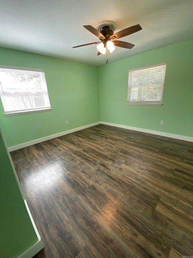 1200 W Kiehl Ave, Sherwood, AR 72120 - photo 6