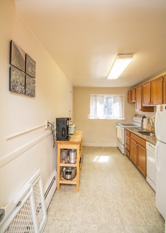 99 Chestnut St unit 3, Brookline, MA 02445 - photo 6