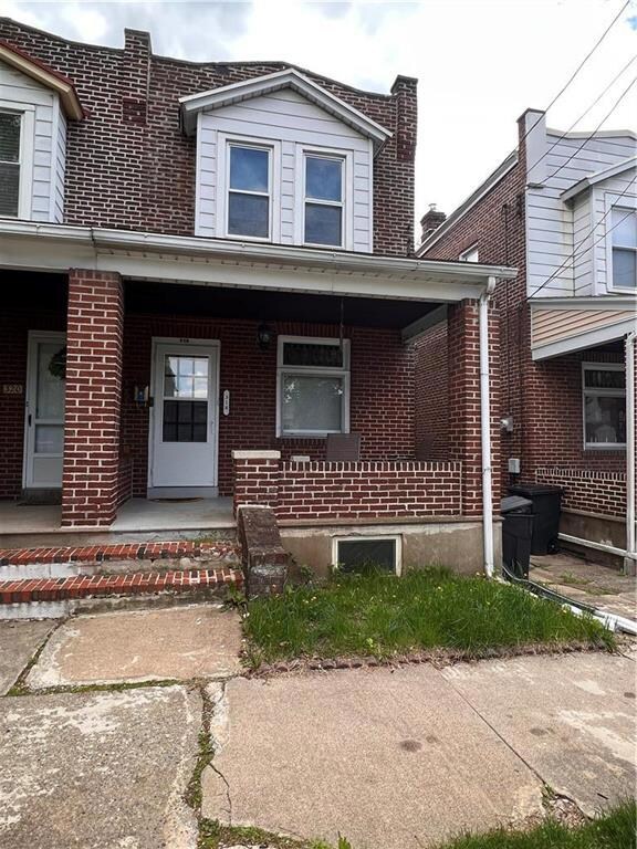 318 E Laurel St, Bethlehem, PA 18018 - photo 2