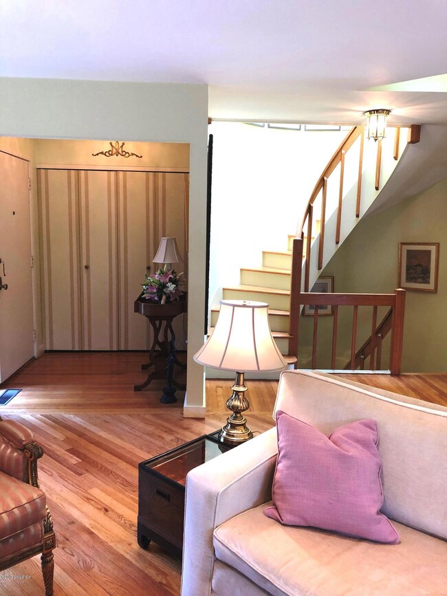 101 Lewis St unit D, Greenwich, CT 06830 - photo 5