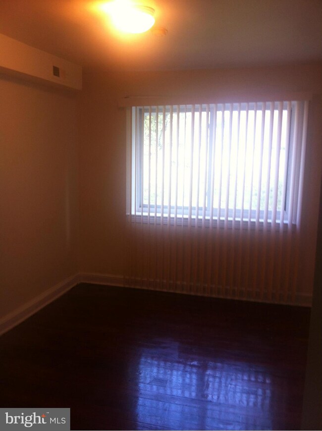 5033 Hanna Place SE unit 2, Washington, DC 20019 - photo 5