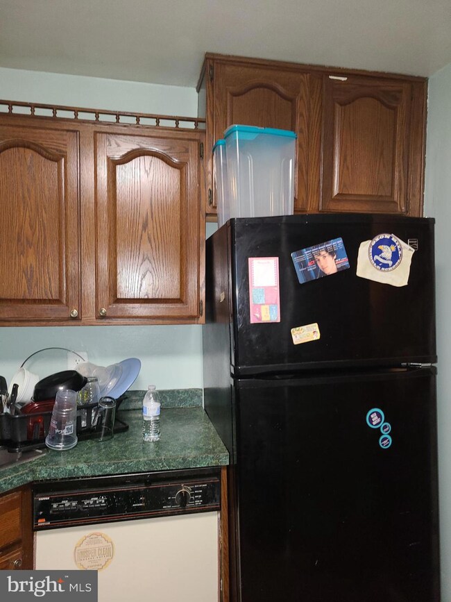 953 Owens Rd, Oxon Hill, MD 20745 - photo 4