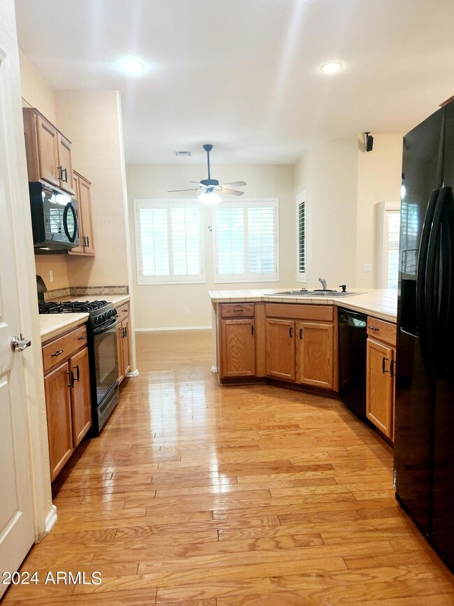 25 S Quinn Cir unit 31, Mesa, AZ 85206 - photo 3