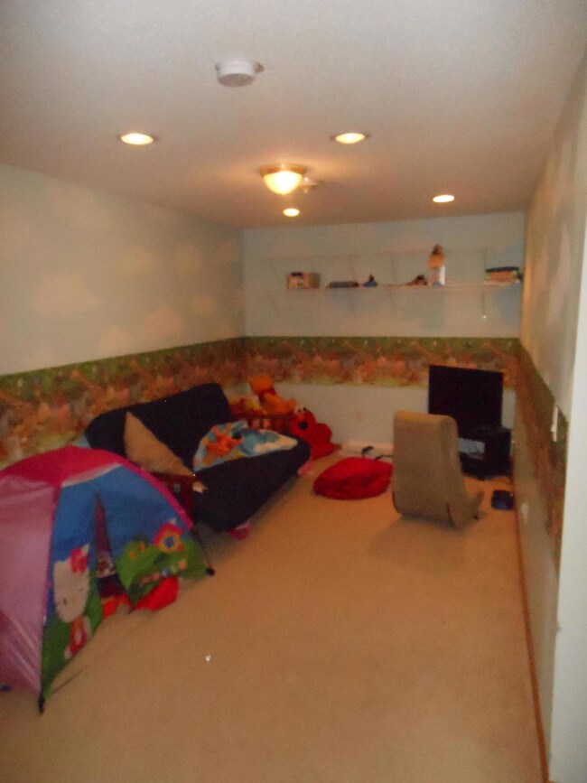 familyroom view 2