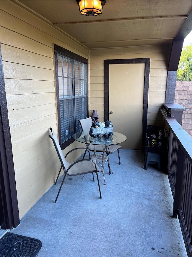 400 Lake Placid Ct unit 204, Altamonte Springs, FL 32701 - photo 2