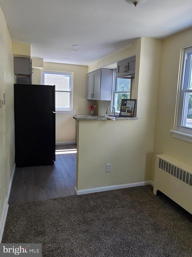 101 Gray St unit 2ND FLOOR, Chester, PA 19013 - photo 5