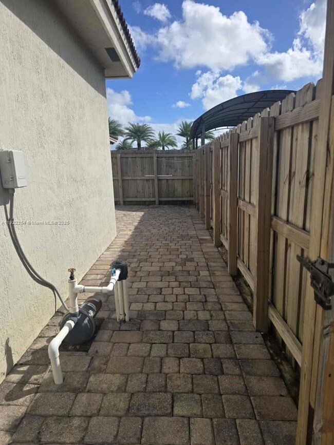 12944 SW 222nd St unit Efficiency, Miami, FL 33170 - photo 3