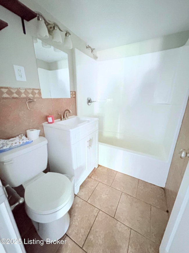 5516 Brokers Tip Ln, Louisville, KY 40272 - photo 6