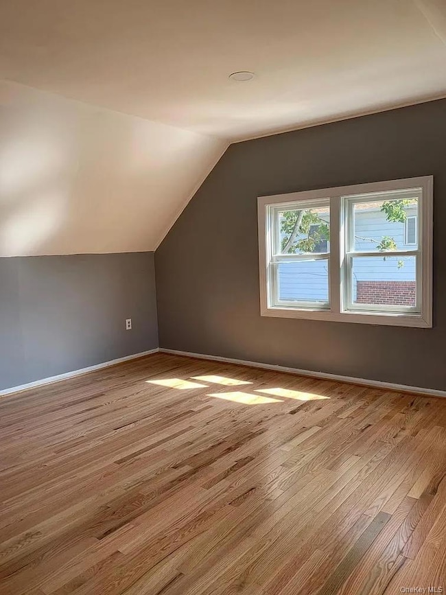 120 Fairfield Ave, Mineola, NY 11501 - photo 7