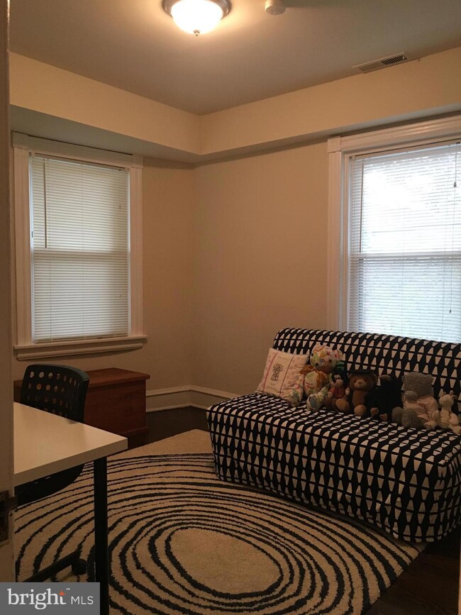 1300 N Clayton St unit 2, Wilmington, DE 19806 - photo 7