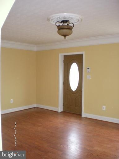 1603 Woodhill Ct, Hyattsville, MD 20785 - photo 4