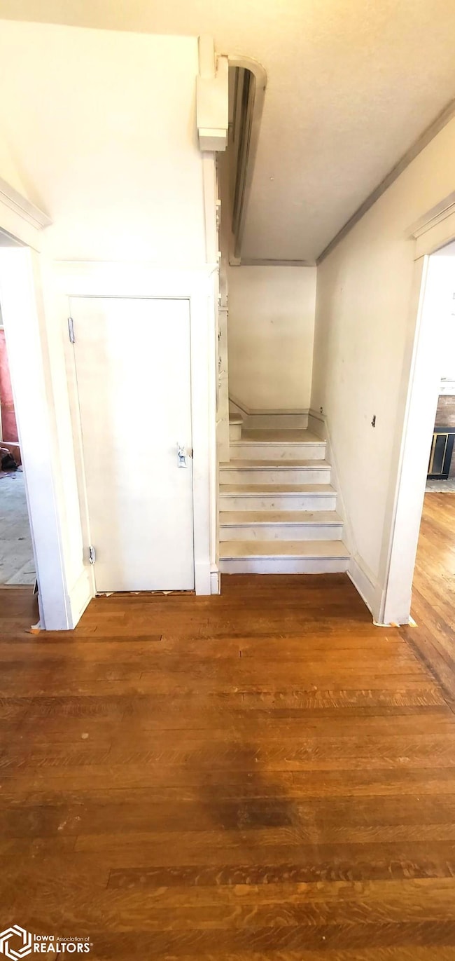 608 Moorehead St, Ida Grove, IA 51445 - photo 2