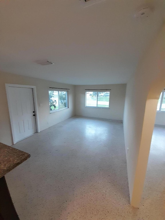 145 SW 8th Ave, Boynton Beach, FL 33435 - photo 4