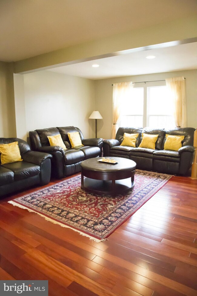 8581 Cold Harbor Loop, Manassas, VA 20111 - photo 4