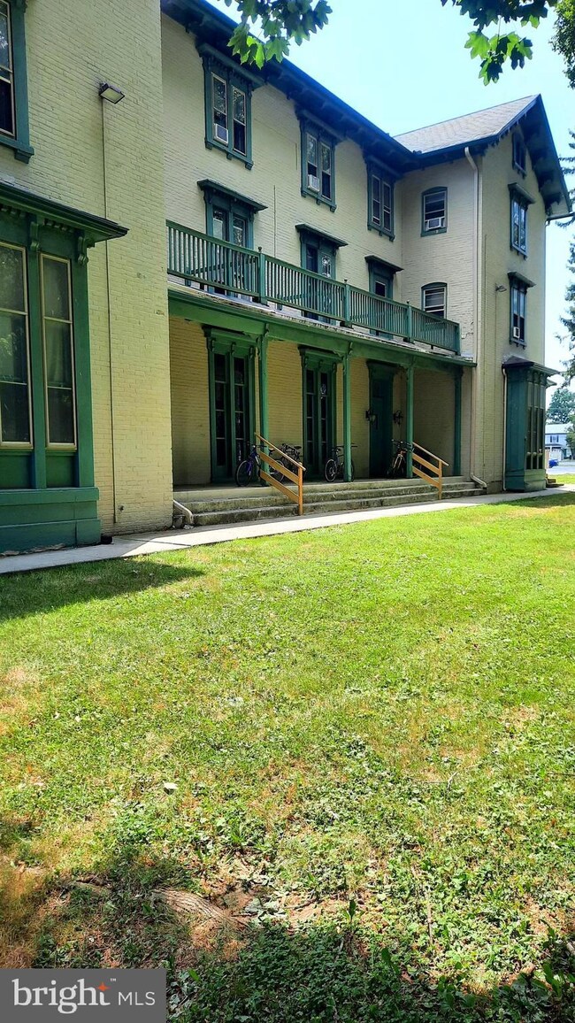 12 S Filbert St unit A9, Mechanicsburg, PA 17055 - photo 2