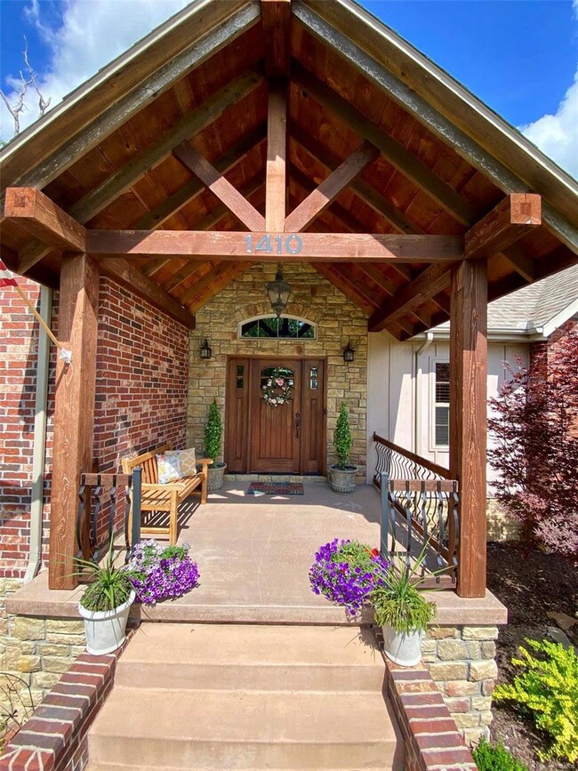 Beautiful front covered porch