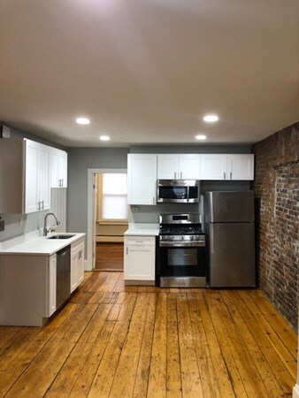 596 E 6th St unit 2, Boston, MA 02127 - photo 2